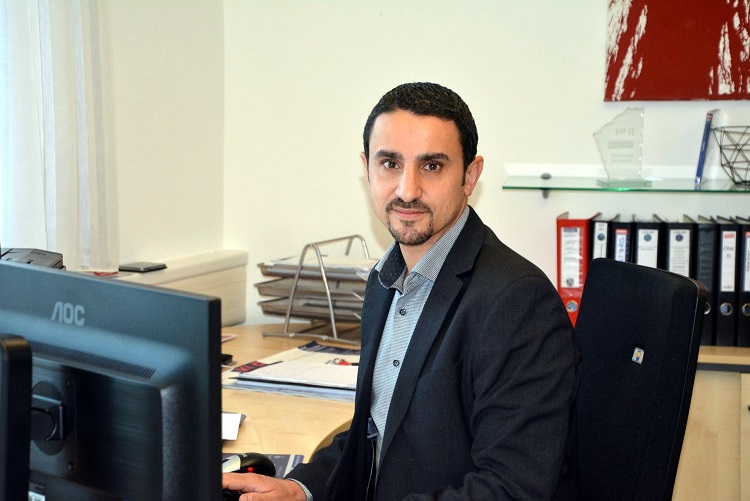 Omar Haijawi-Pirchner, szef Dyrekcji Ochrony Państwa i Wywiadu. Wikipedia.